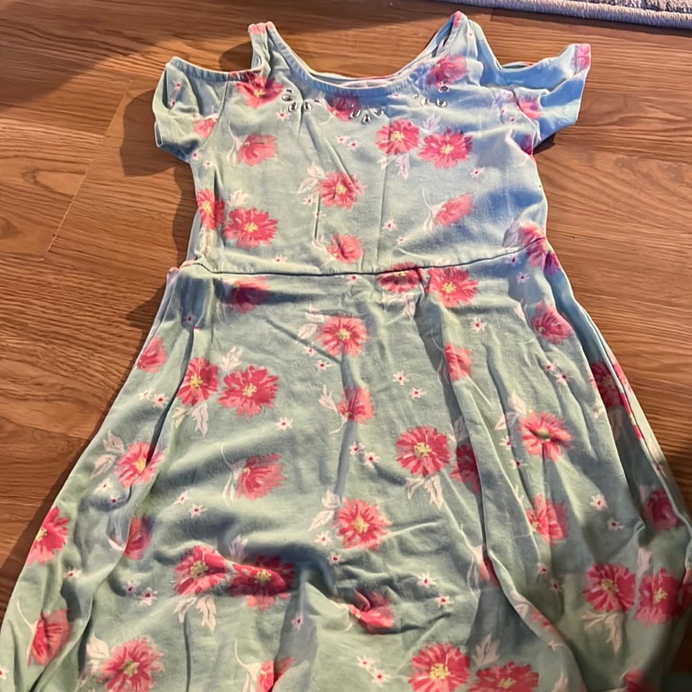 Spring dress. Blue with pink flowers size 5-6